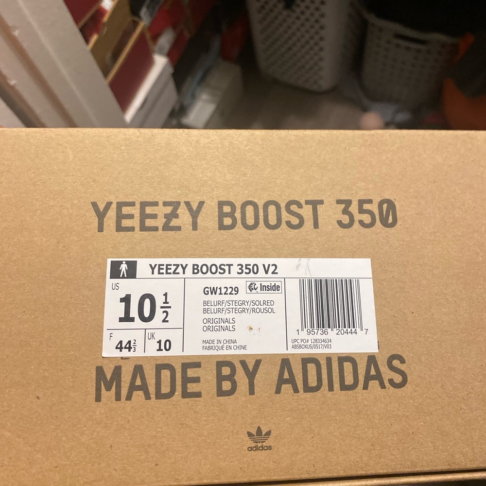 Adidas - Picture 2 of 3